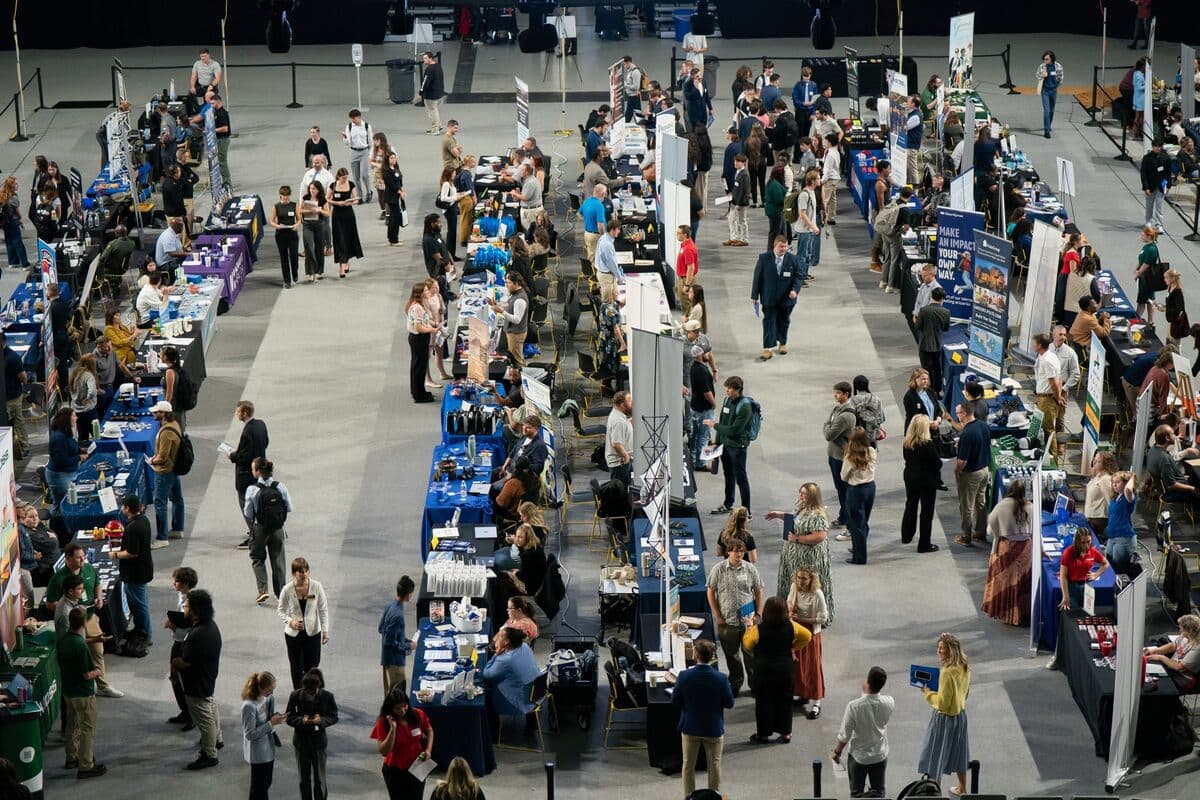 How US Jobs Data Could Influence Your Finances and the Fed's Next Move